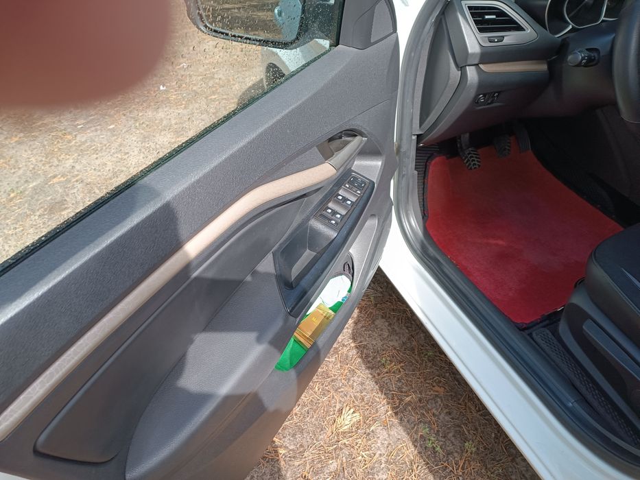 Срочно Продам Ладу Весту.