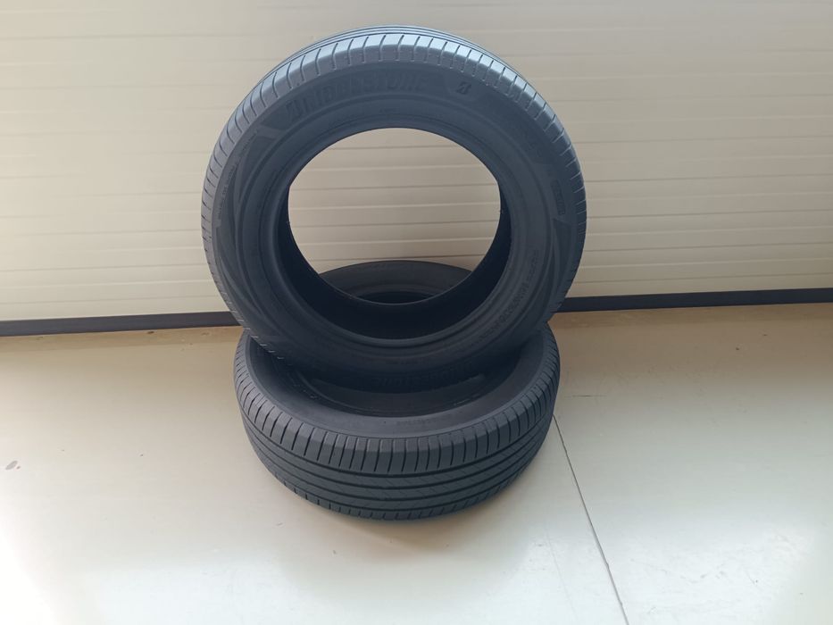 2бр летни гуми 215/65/17/Bridgestone turanzza6/Enleten6/dot0924/5мм грайфер