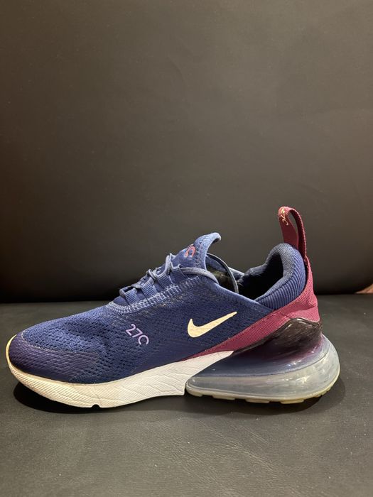 Дамски маратонки NIKE AiIR MAX 270