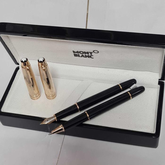 Set Cadou Montblanc Meisterstück negru/auriu