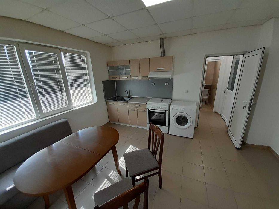 Дава се под наем Двустаен апартамент в с. Тополи, Област Варна - 65 кв.м за 331.5 € - Снимка #1