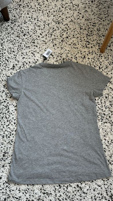 Нова дамска тениска Diesel размер М