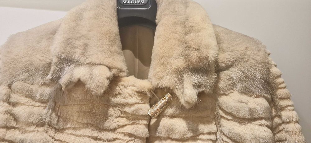 Haina din blana de vizon