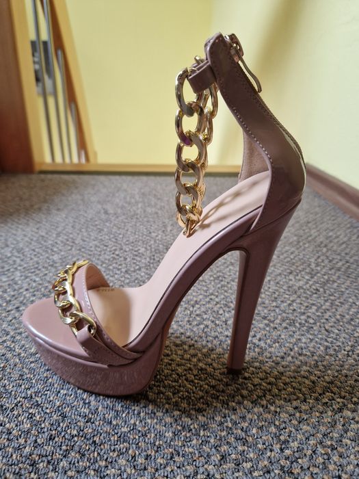 Sandale Nude elegante