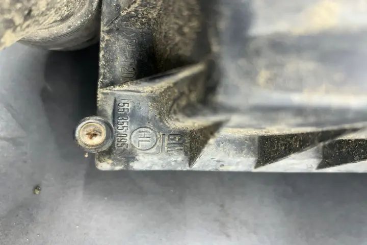 Carcasa filtru aer 55355095 55355095 Opel Astra 2005