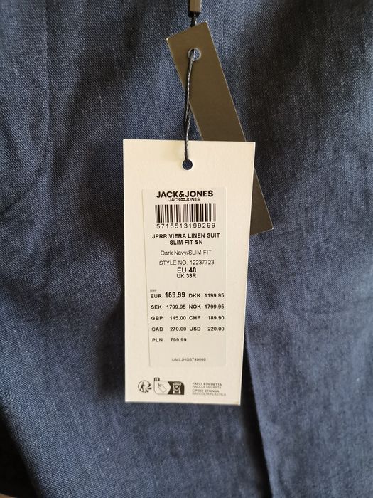 Ленен Костюм за всякакви поводи