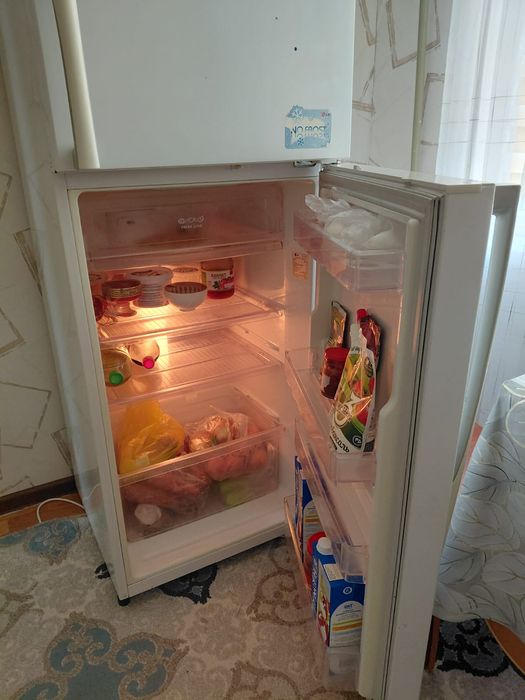 Продам холодильник