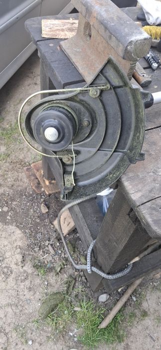 Cositoare electrica Makita dur181