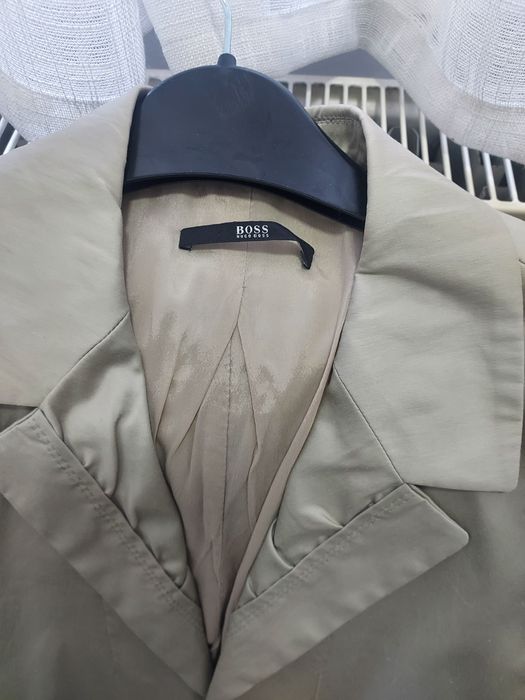 Sacou Hugo Boss, marimea S, foarte chic