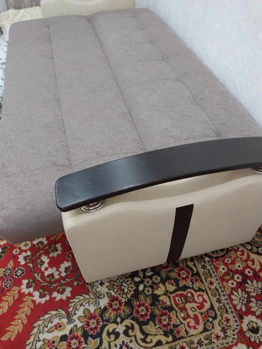 Продам диван в хорошем состоянии