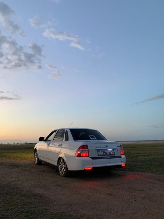 Продам Приору 1.