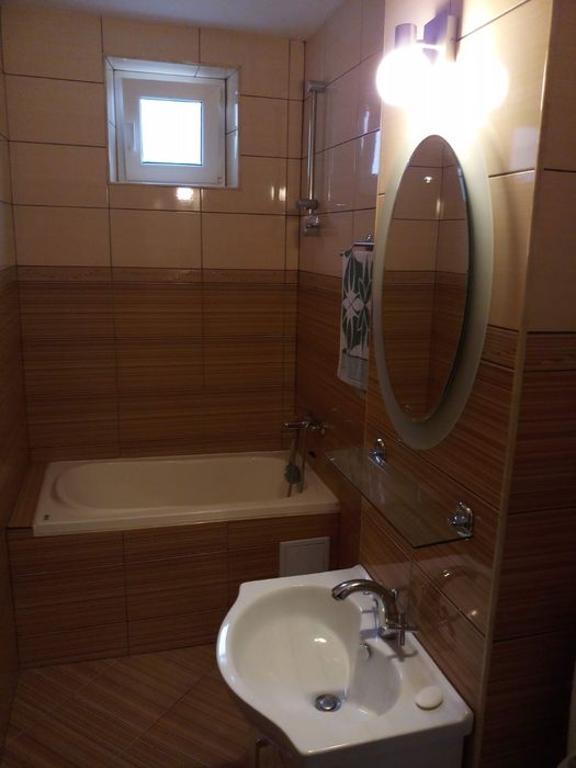 Oferim garsoniera pentru inchiriere