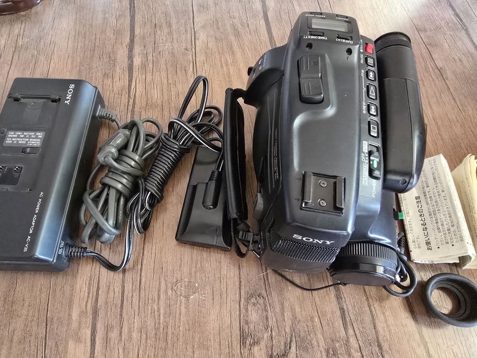 Видео камера Sony handycam
