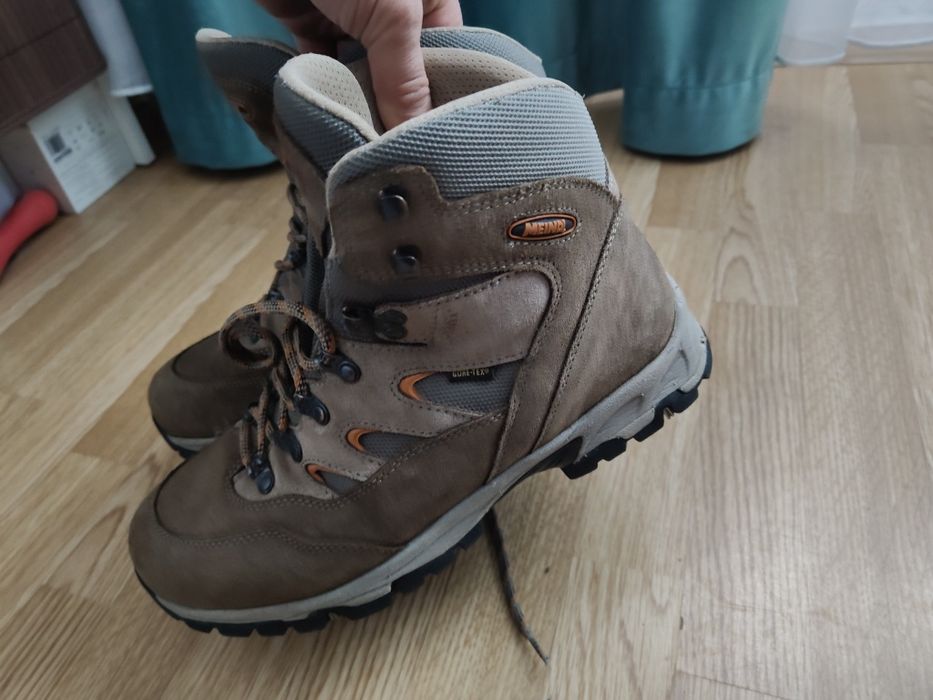 Ghete de iarna Meindl Goretex,mărime 44