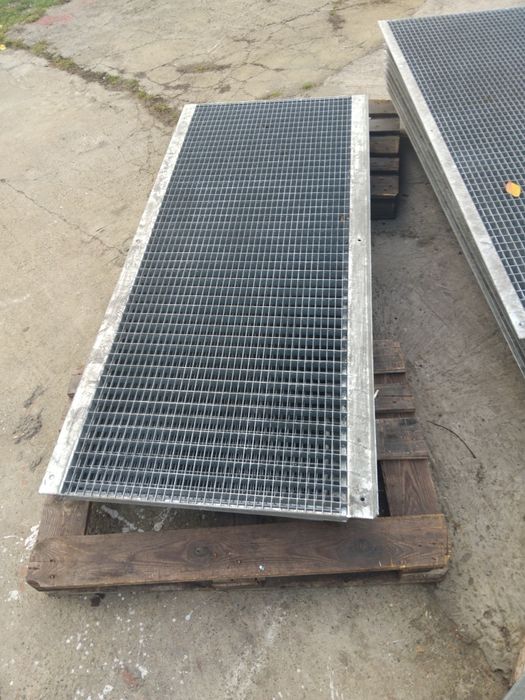 Vând gretare zincate