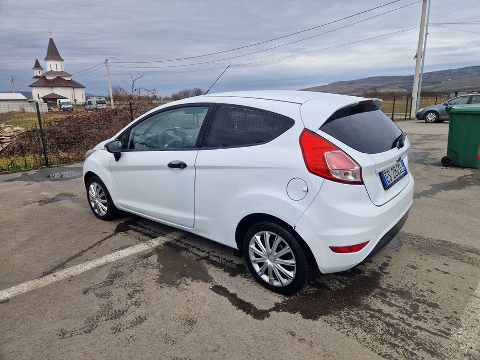 FORD Fiesta 2013 — imagine 2