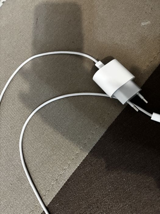 Продам айфон 15 128 гб