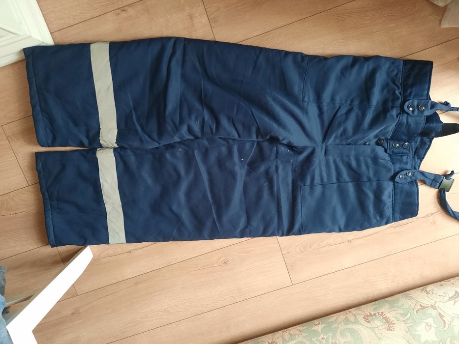 Продам ватные брюки,  спецформа. В хорошем состоянии.