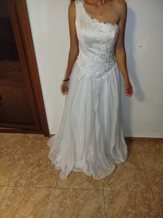 Нова сватбена/булчинска рокля
