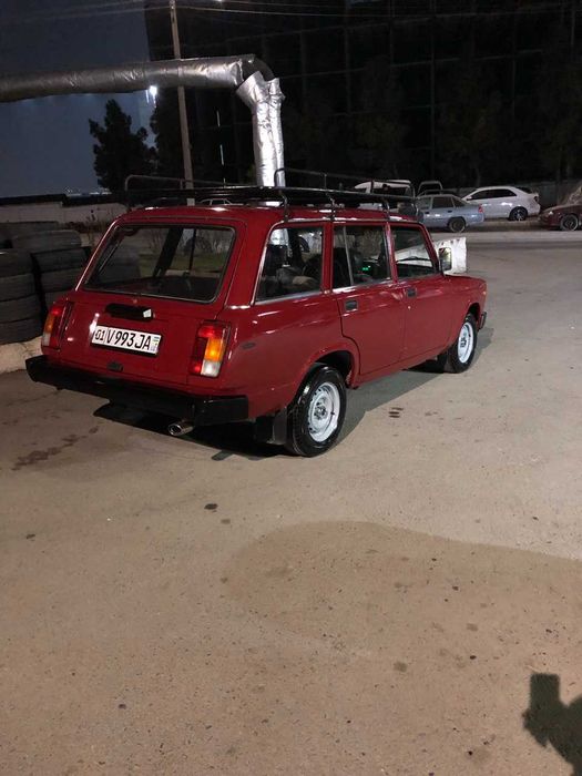 ВАЗ 2104 бензин 1989 гв 2 500 уе красный