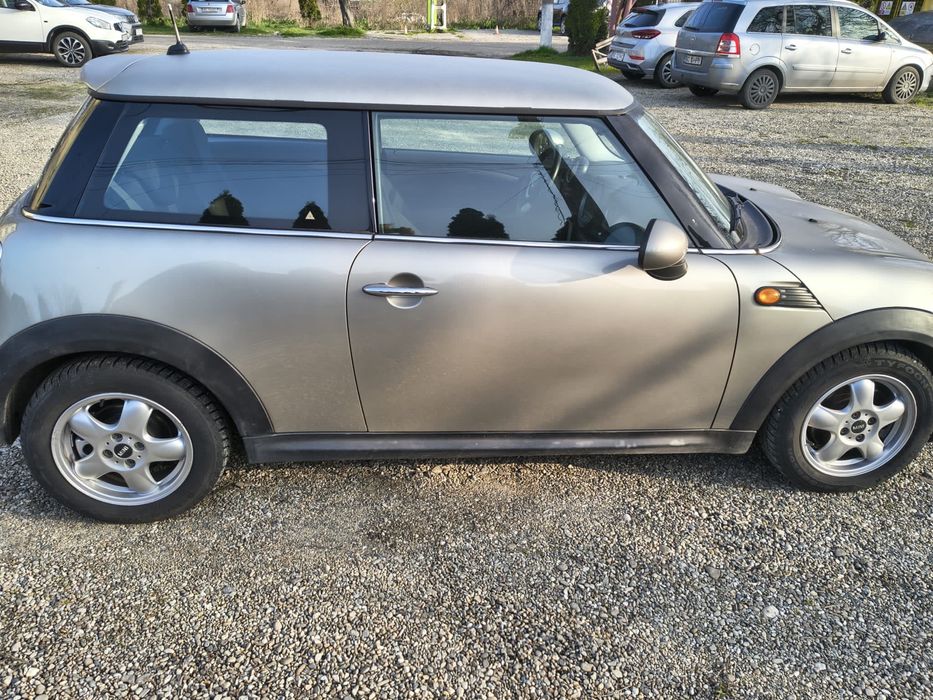 Se vinde mini cooper