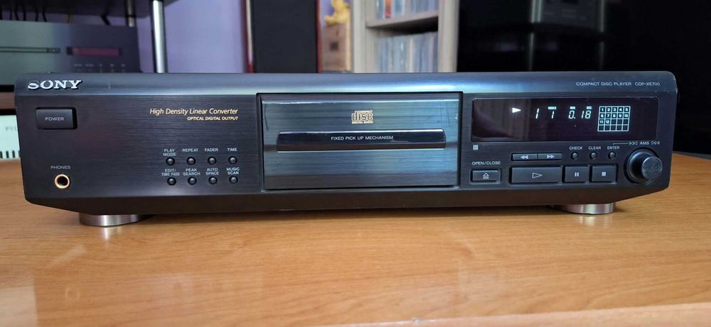 CD Sony CDP-X 700