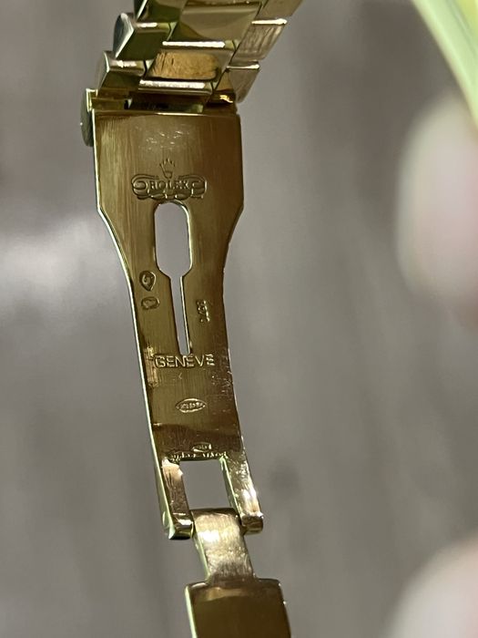 Продам золотые часы Rolex