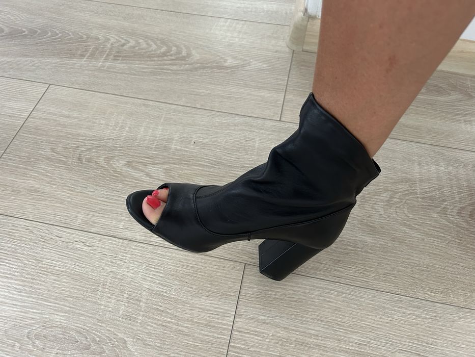 Летни обувки / боти BATA