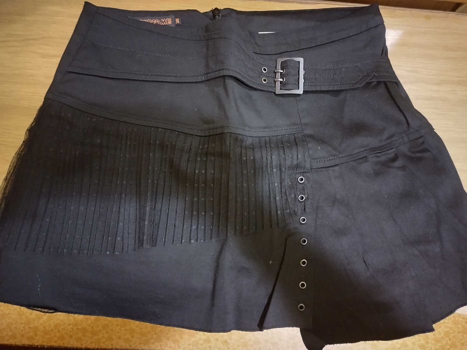 Дамска къса пола