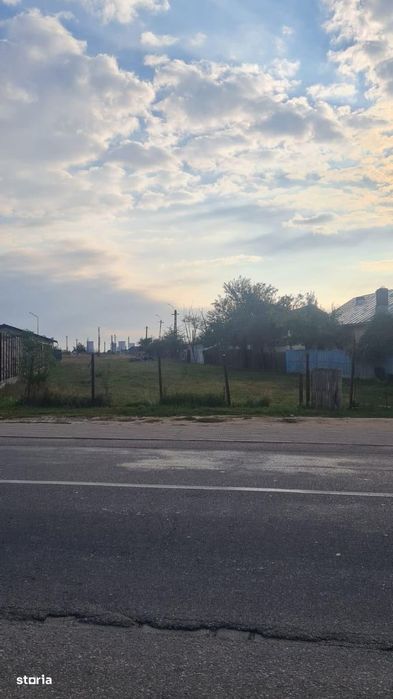 Teren   intravilan  Bradu   zona   primarie