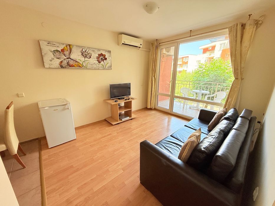 Продава се Тристаен апартамент в к.к. Слънчев бряг - 72 кв.м за 1249 €/кв.м - Снимка #2