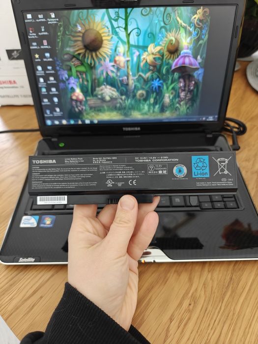 Лаптоп Toshiba T130