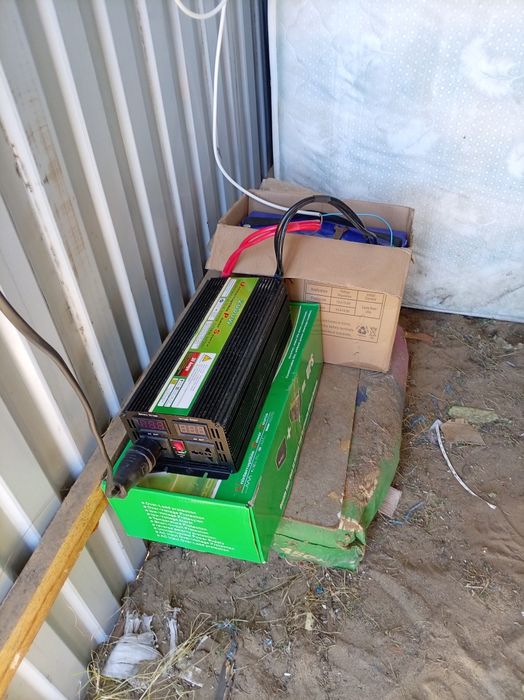 Продам инвертор на 2000w.