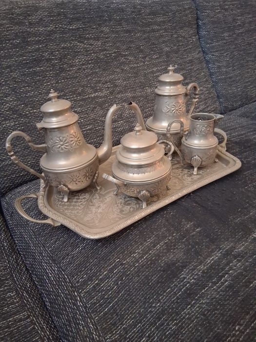 ceainic cu accesorii