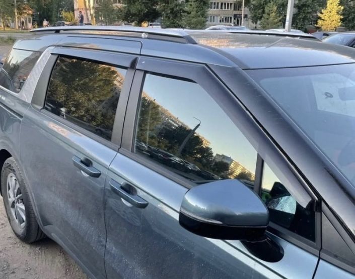 Ветровики (дефлекторы окон) KIA Carnival IV