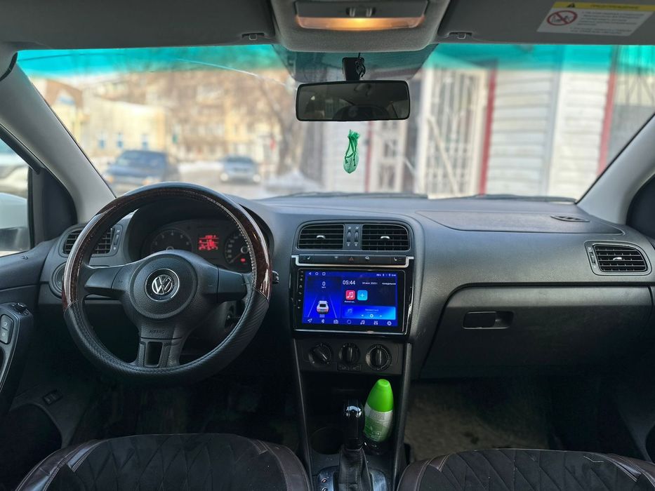 Продам поло 2014 хорошом состоияния