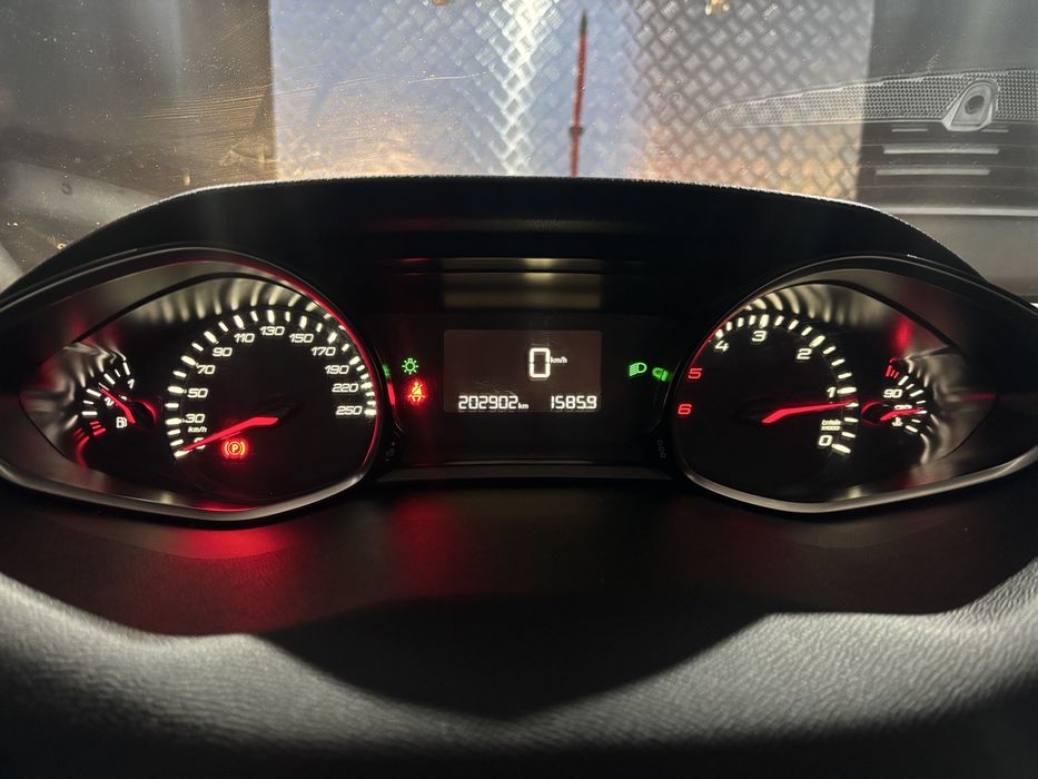 PEUGEOT 308 2015 — imagine 3