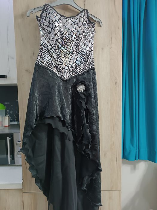 Бална рокля черно и сребърно