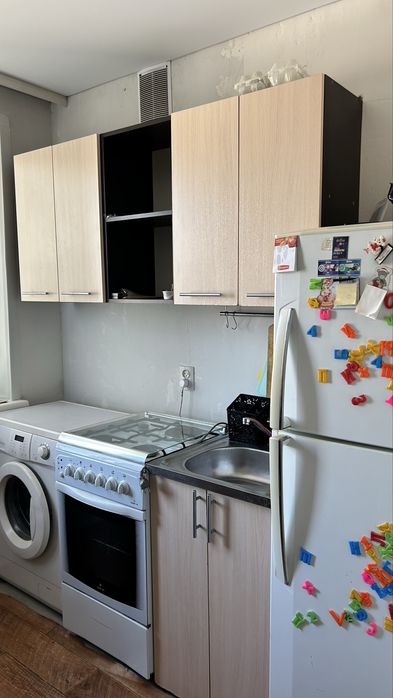 Продается кухонный гарнитур и техника