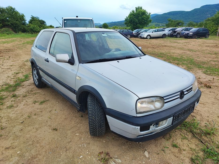 Golf 3 2.0 GTI НА ЧАСТИ