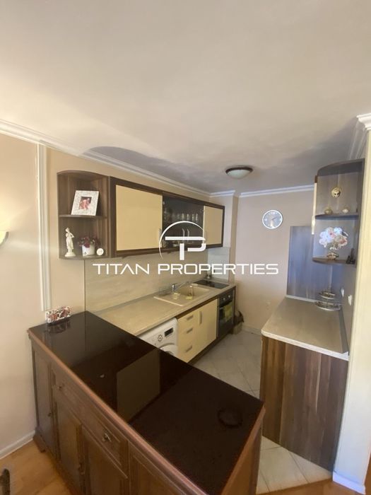 Продава се Тристаен апартамент в Бургас, Възраждане - 90 кв.м за 2556 €/кв.м - Снимка #3