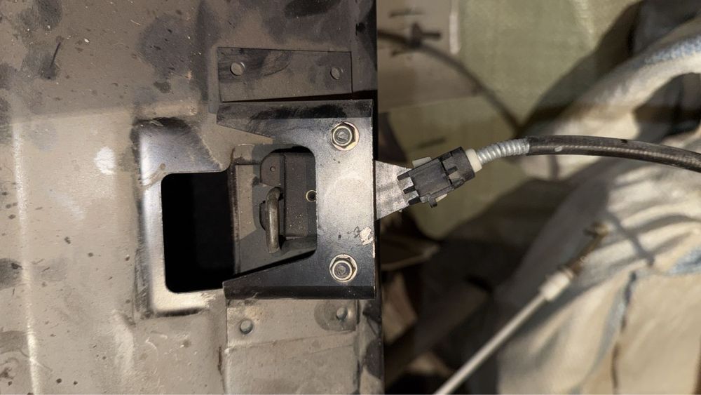 Запчасти на акди а8