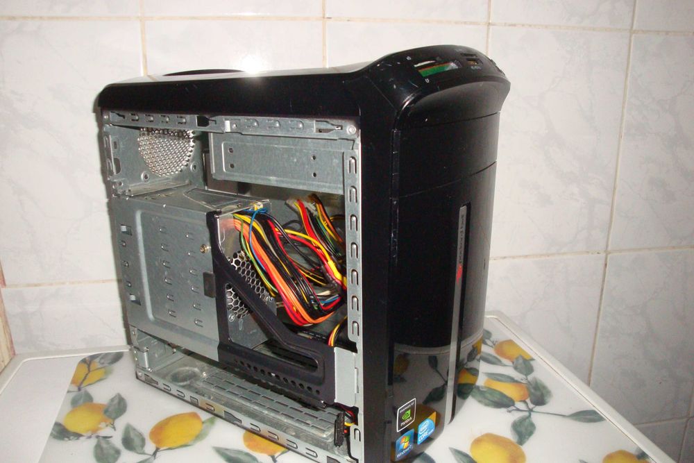 carcasa Packard Bell mini itx cu sursa Hipro card reader