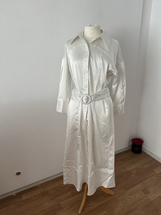 Zara Rochie midi trench cu curea alb