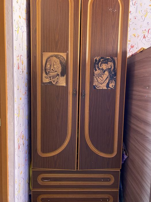 СРОЧНО ПРОДАМ Шкаф большой