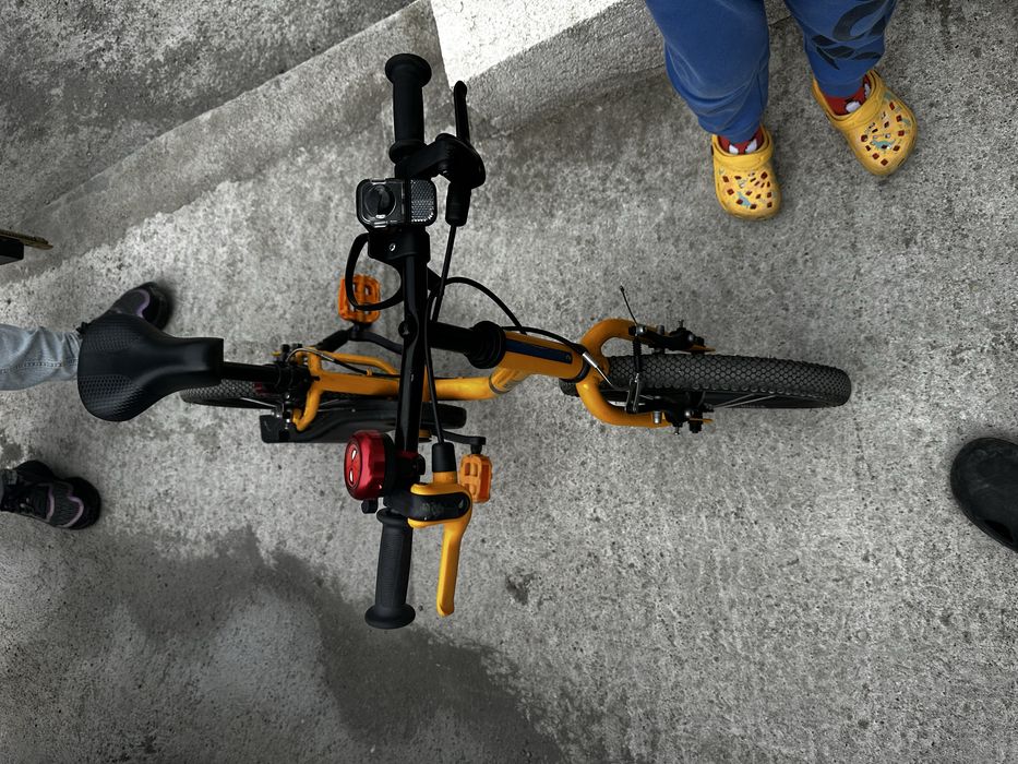 Vând bicicleta copii btwin
