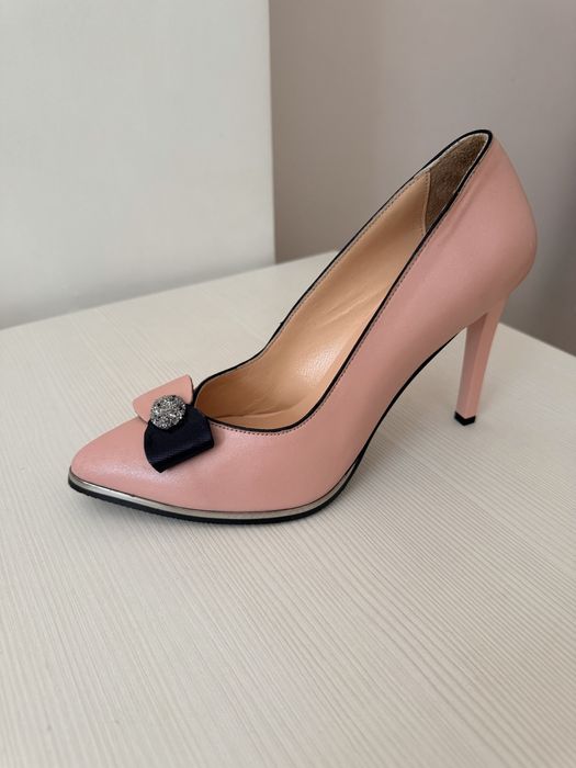 Туфли из натуральной кожи.