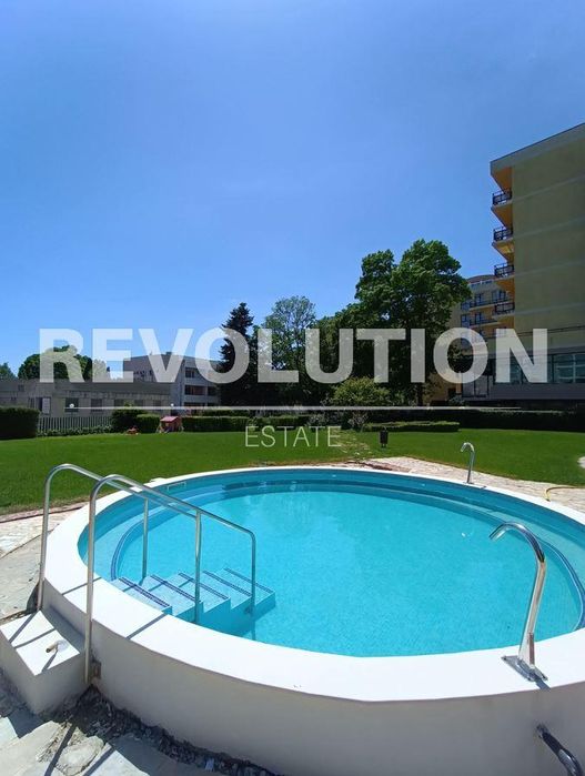 Дава се под наем Едностаен апартамент в Варна, Център - 35 кв.м за 425 € - Снимка #8