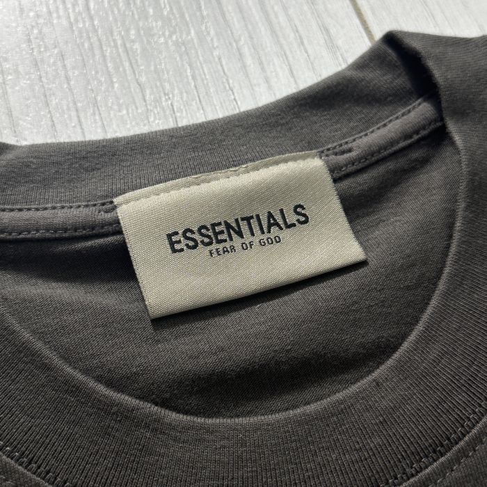 Футболка Essentials