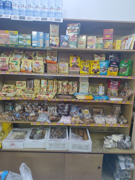 Срочно продам стеллажи